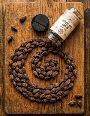 Cardamom Black Whole, Certified Organic - 1.4 oz